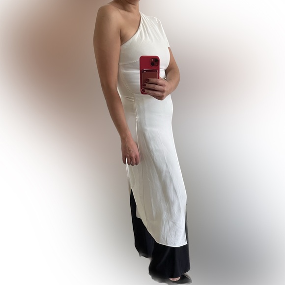 Cushnie Tunic blouse. White. - Picture 2 of 6